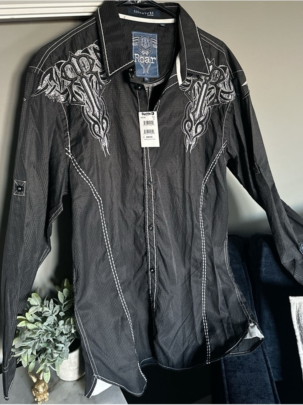 NWT- Roar Men's Black Embroidered Long-Sleeve Button Up Shirt